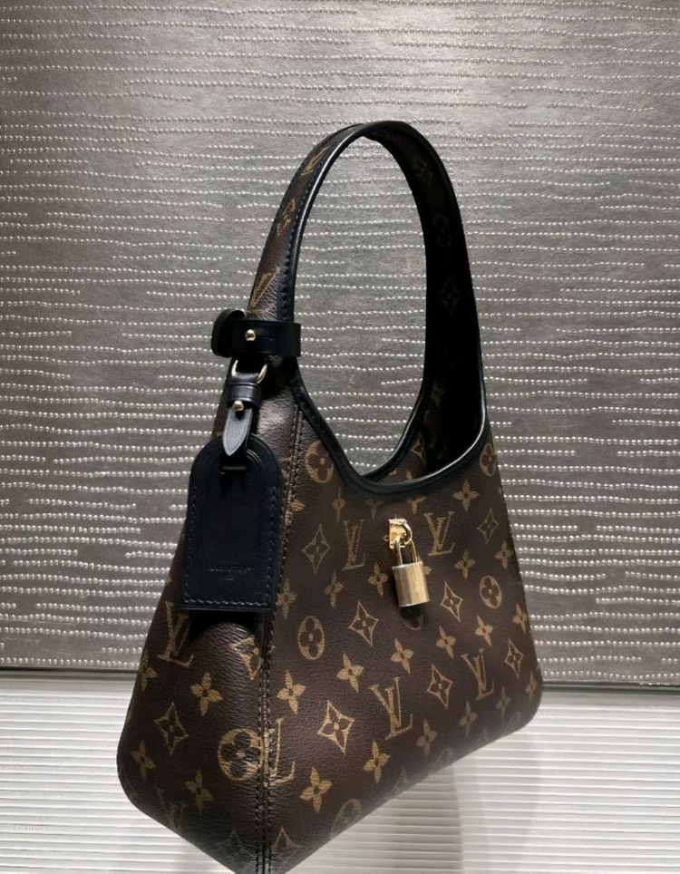 루이비통 급처ㅠ샤넬 프라다 미우미우 생로랑 오늘만18--7