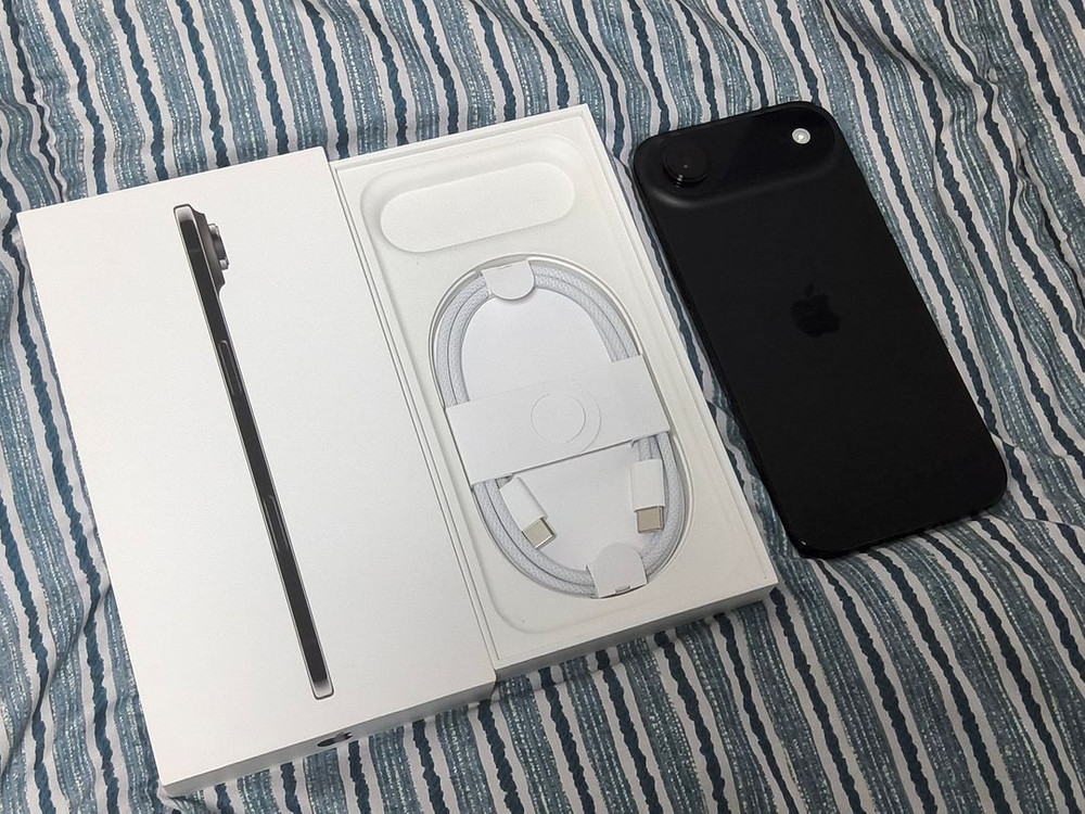 (리퍼 미사용급) 아이폰 에어 17 애케플 애플케어 256GB 블랙 풀박스 판매--0