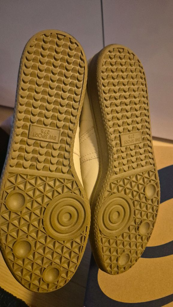 리프로덕션 오브 파운드 독일군 파나 275 판매합니다. 이미지