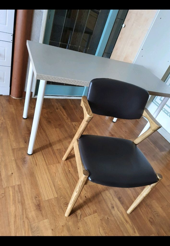 이케아 테이블 가벼우면서 튼튼 다용도로쓰기좋음 3만원 그외 원목고급의자덤--2