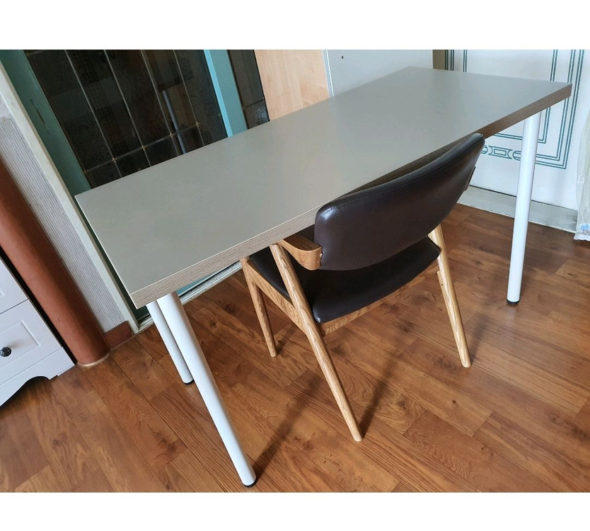 이케아 테이블 가벼우면서 튼튼 다용도로쓰기좋음 3만원 그외 원목고급의자덤--8