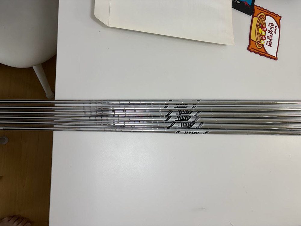 다이나믹골드 AMT블랙 S200 5-P 샤프트--3