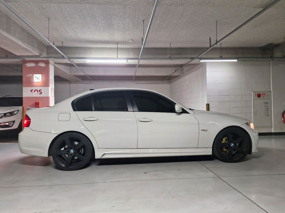 bmw e90 320d 블랙엔화이트--5