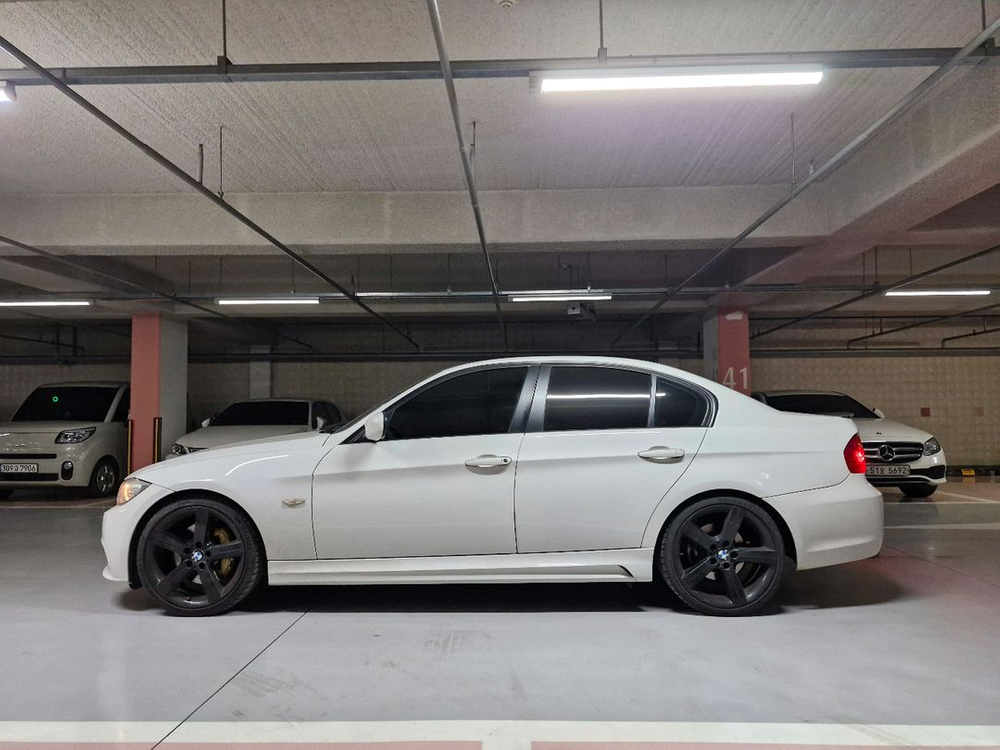 bmw e90 320d 블랙엔화이트--7