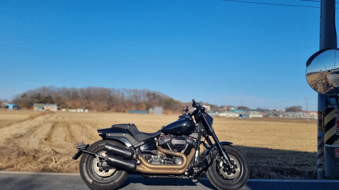 할리데이비슨 팻밥 21년식/3만대키로수/머플러구조변경완료/급매--4