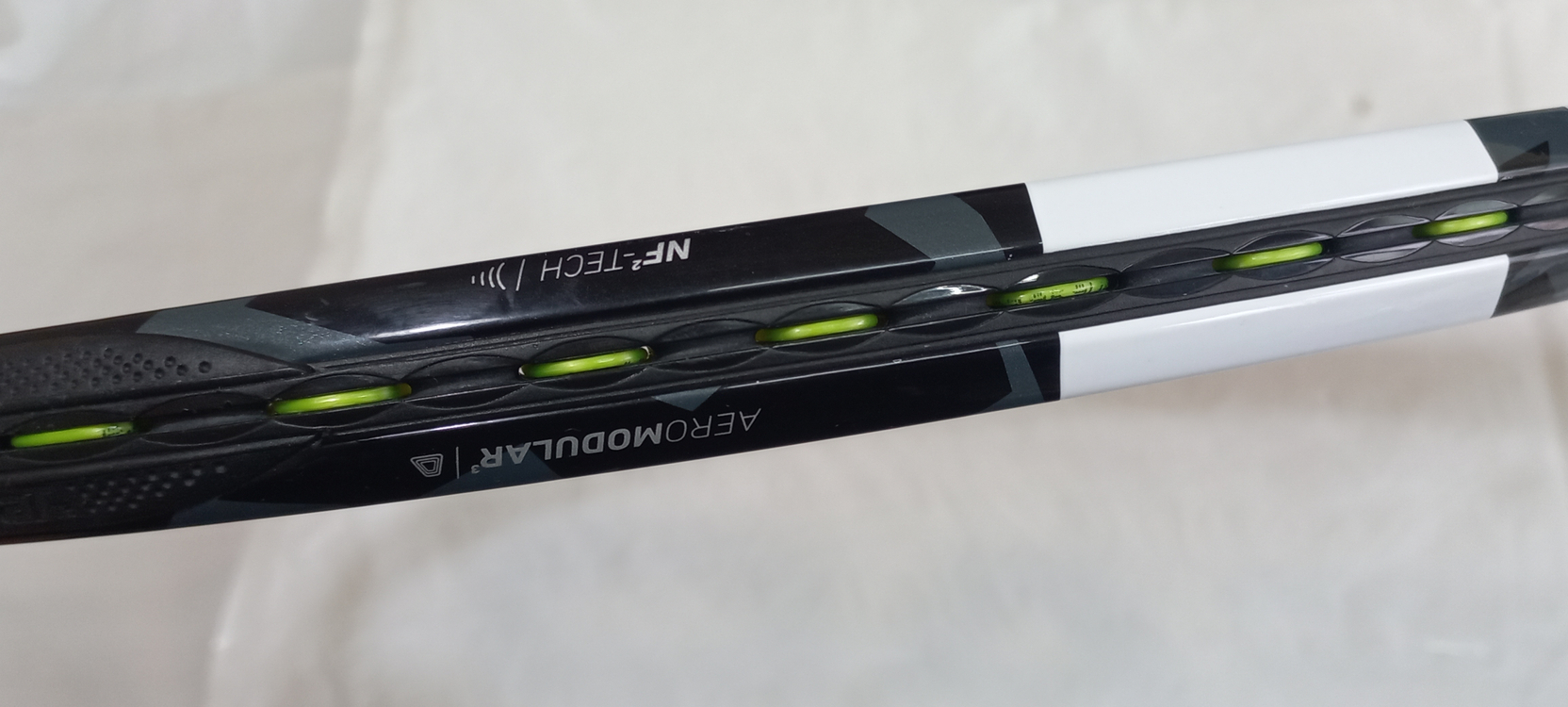 테니스라켓 바볼랏 2023 퓨어에어로 98 (305g)--1