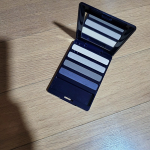 새상품 에스티로더 4색 아이섀도우 색조화장품 이미지