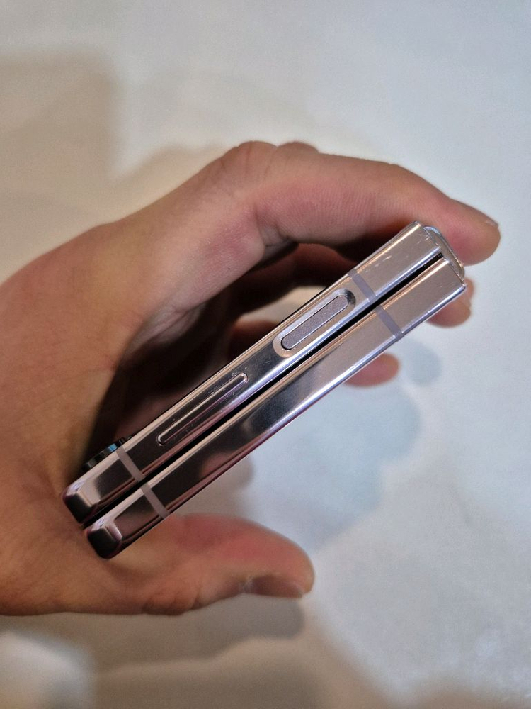 갤럭시플립5 256G 무잔상 상태굿 중고폰 공기계--5