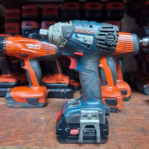 보쉬충전임팩렌치 비계렌치 아시바렌치 보쉬충전임팩드릴 이미지