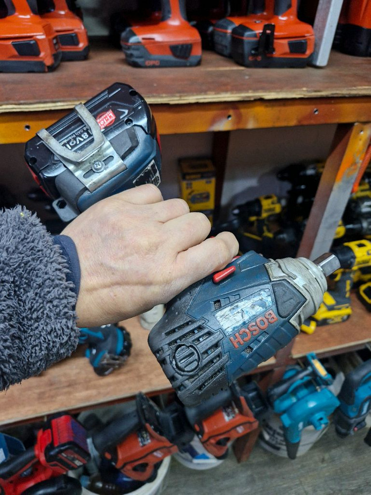 보쉬충전임팩렌치 비계렌치 아시바렌치 보쉬충전임팩드릴 이미지