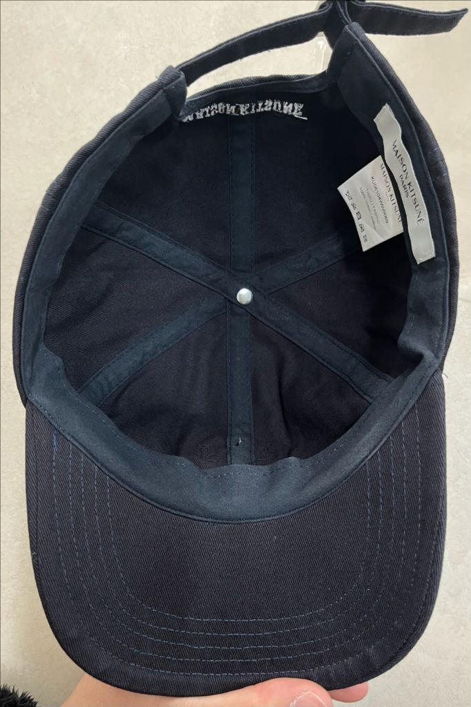 메종키츠네 드레스드 폭스 네이비 모자--6