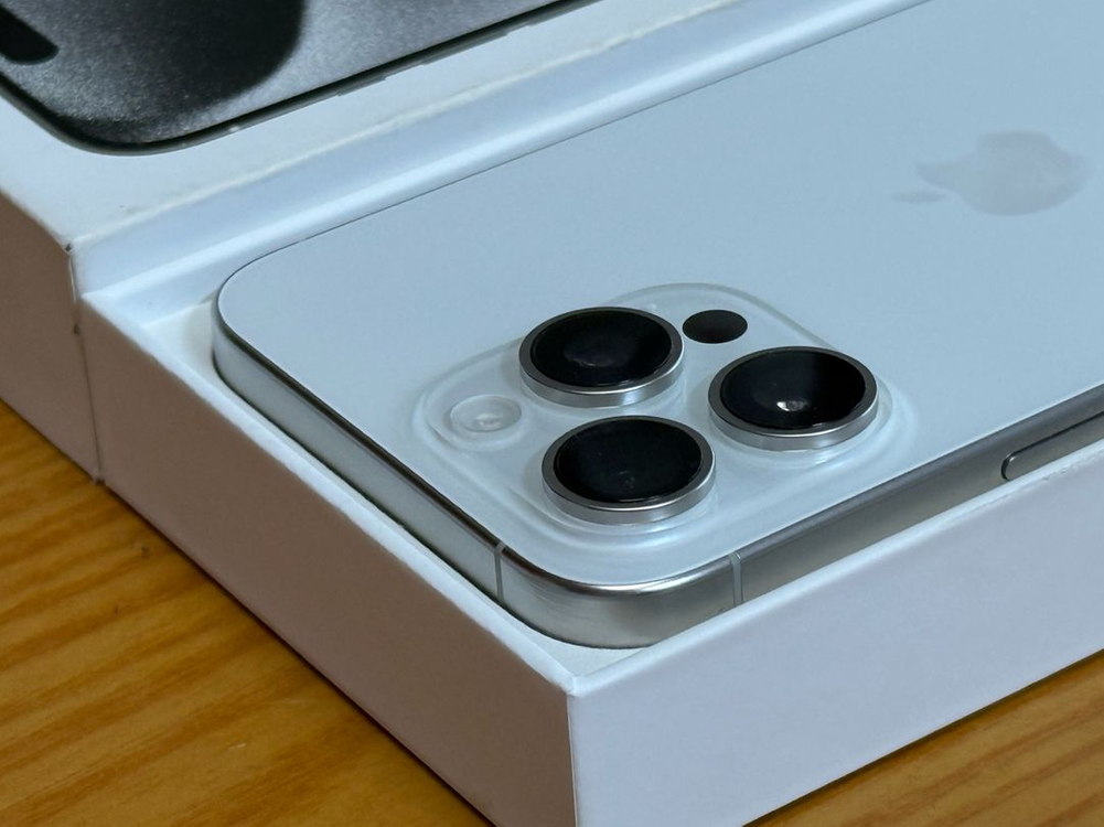 아이폰15프로맥스 256 애캐플포함 89%--3