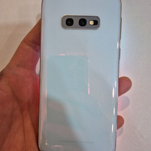 갤럭시S10e 128기가 무잔상 액정무기스 중고폰 공기계