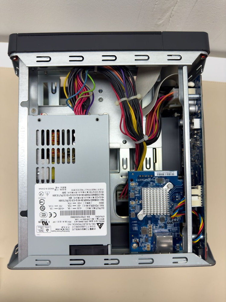 QNAP 5베이 나스 NAS (TS-563) + 10GB 랜카드 + 30TB 시게이트 하드 (6TBx5개)--4