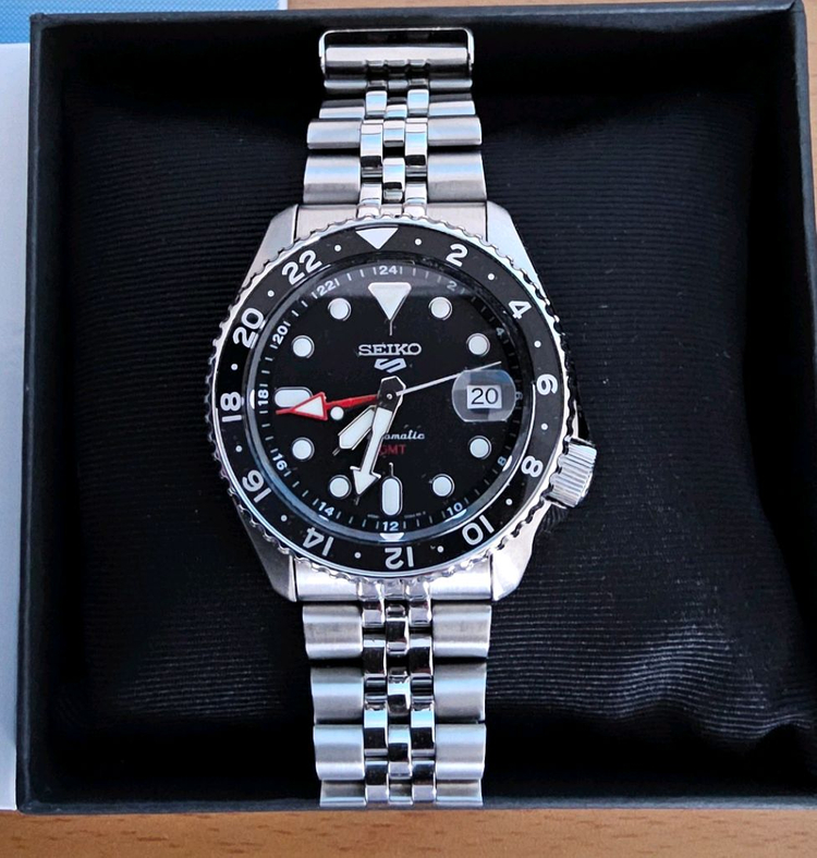 세이코5 스포츠 GMT 오토매틱 이미지