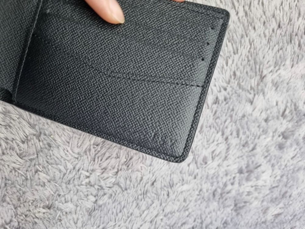 루이비통 남성 모노그램 반지갑 이미지