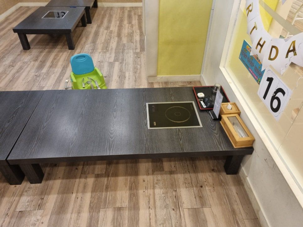 중고 .인덕션 테이블 좌식 4인용 식탁테이븧--1