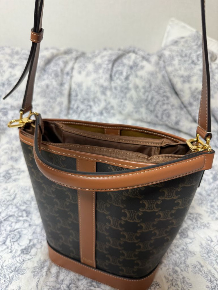 셀린느 트리오페 버킷백 스몰 이미지