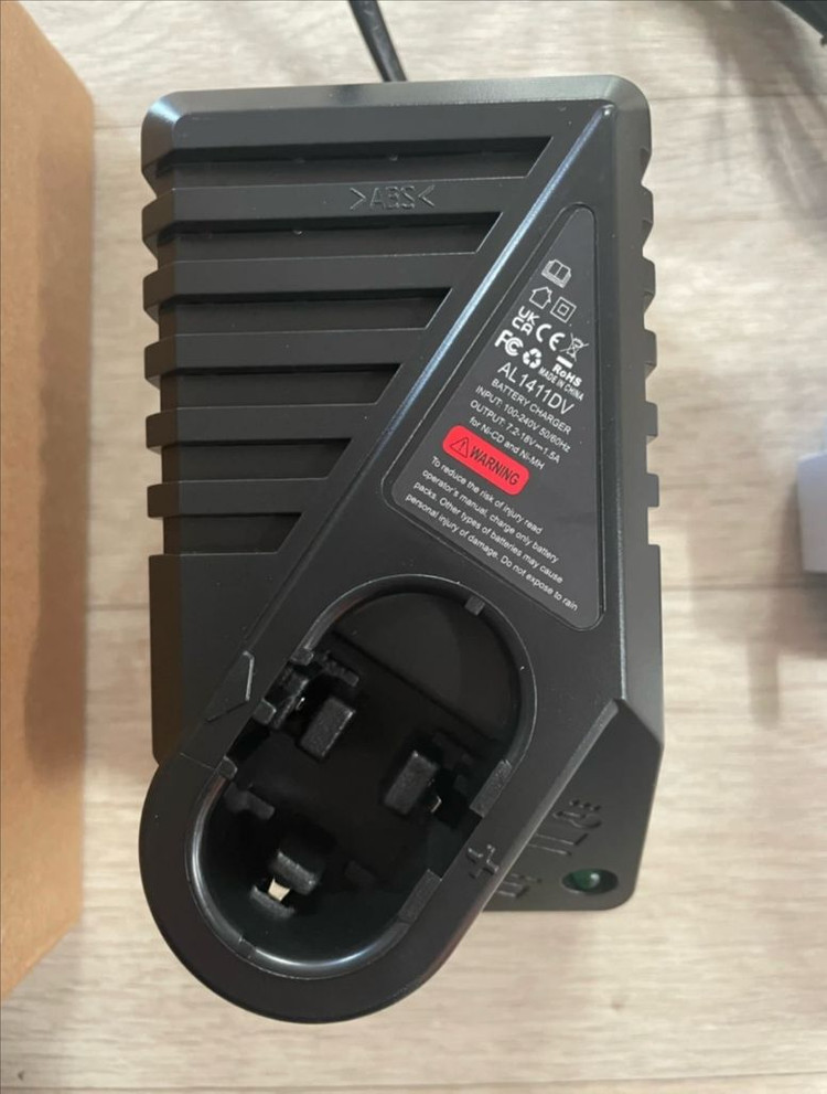 보쉬 호환 배터리 충전기 7.2V 9.6v 12V14.4v 18v 새상품 이미지