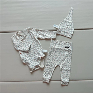 코니 밤부 바디수트 레깅스 6M 레드베리 (바디수트+레깅스+모자)