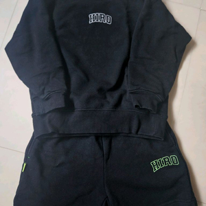 히로맨투맨 반바지 반팔티 110