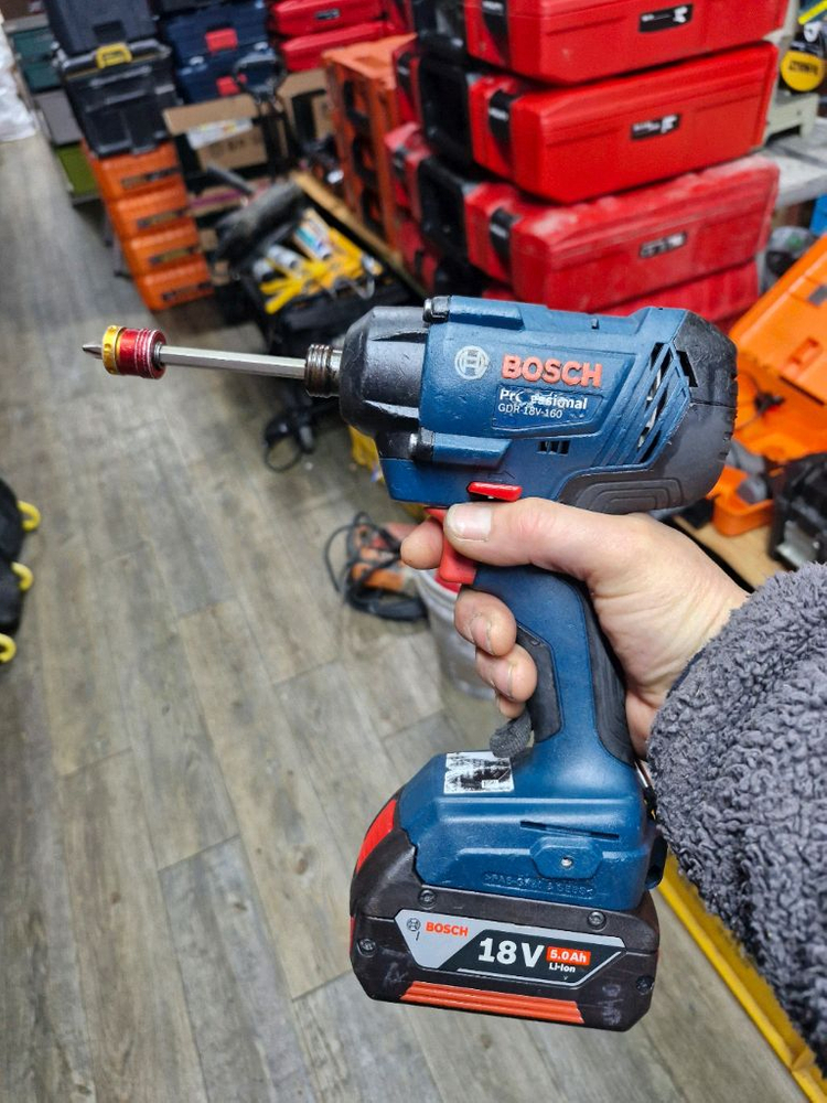 [정품]보쉬충전임팩드라이버 GDR18V160 임팩드릴 배터리포함 A급 이미지