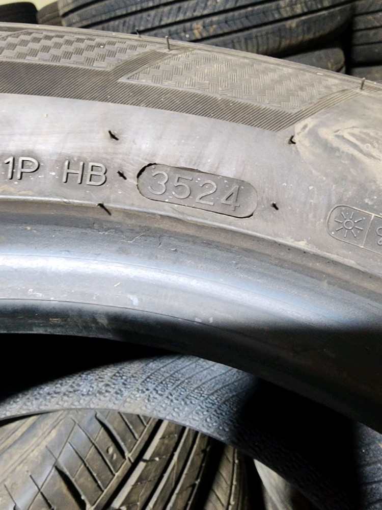 225 55 16 중고타이어 2개--4