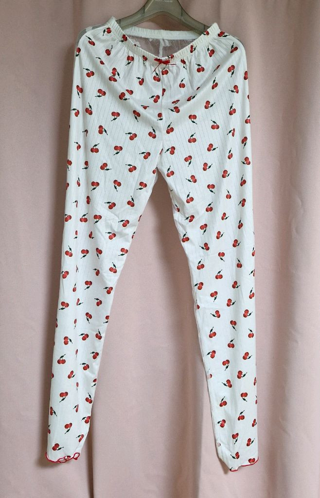 체리 패턴 란제리 세트.새상품--1