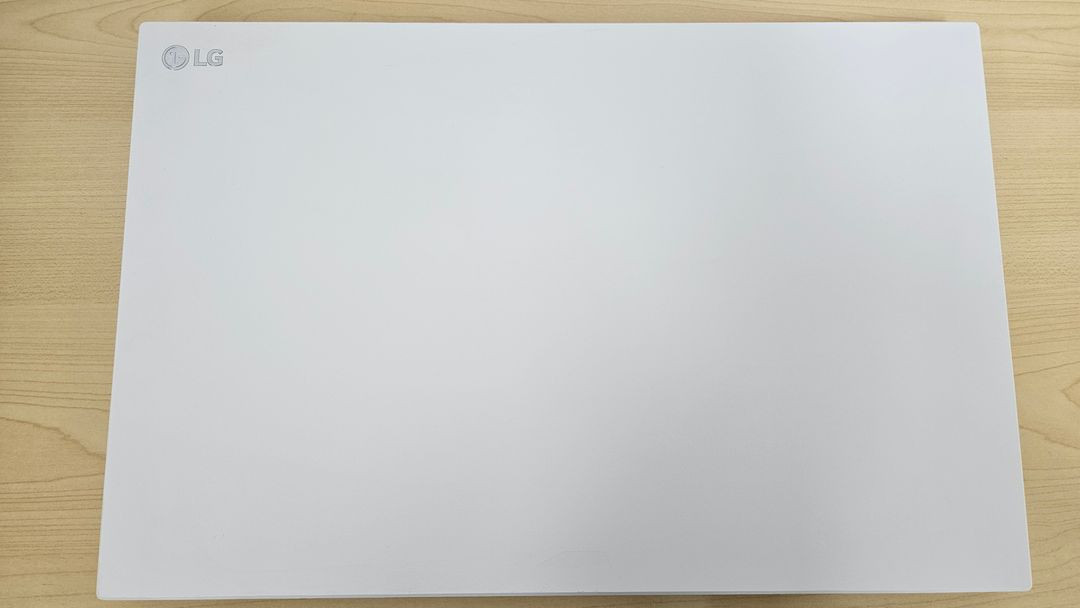 [노트북] LG 울트라PC 15UD40Q 15인치 라이젠5 8GB SSD1TB--1