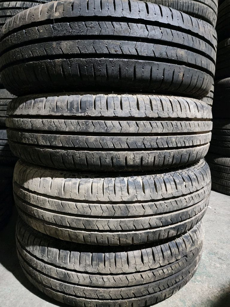 185r14 화물차 트럭 중고타이어 이미지