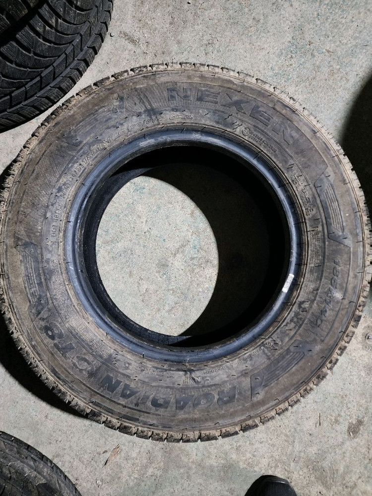 185r14 화물차 트럭 중고타이어 이미지