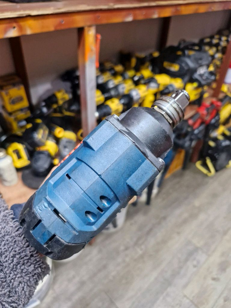 [정품]보쉬충전임팩렌치GDX18V180 임팩드라이버 렌치겸용 A급 이미지