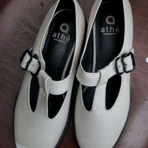 아떼 바네사브루노 아이보리 메리제인 245