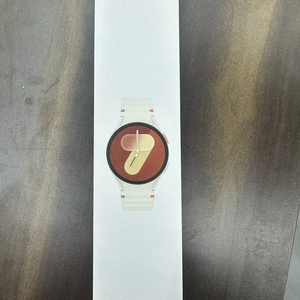 갤럭시 워치7 44MM 크림색상
