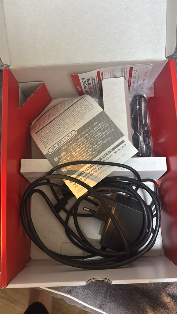 닌텐도 스위치 OLED 화이트--5