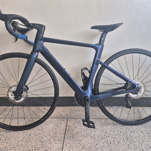 리파인드5 풀카본 로드 자전거 이미지