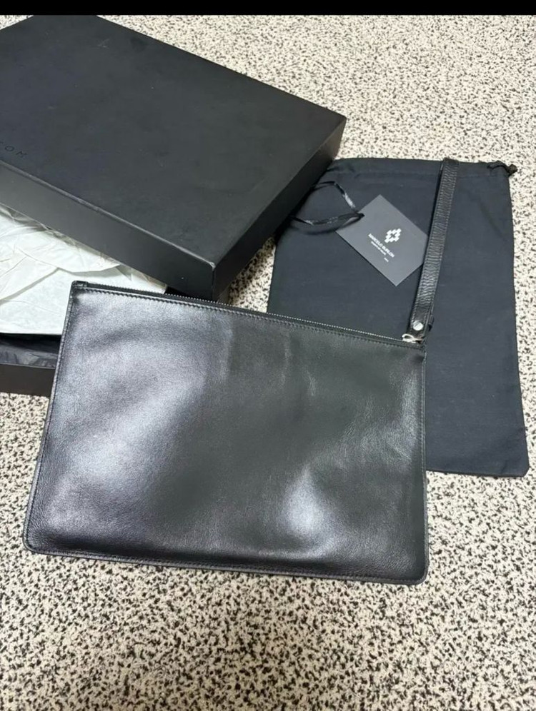 마르셀로불론 윙 프린팅 클러치--1