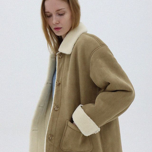 레이크스튜디오 하프무스탕 베이지 새상품 이미지