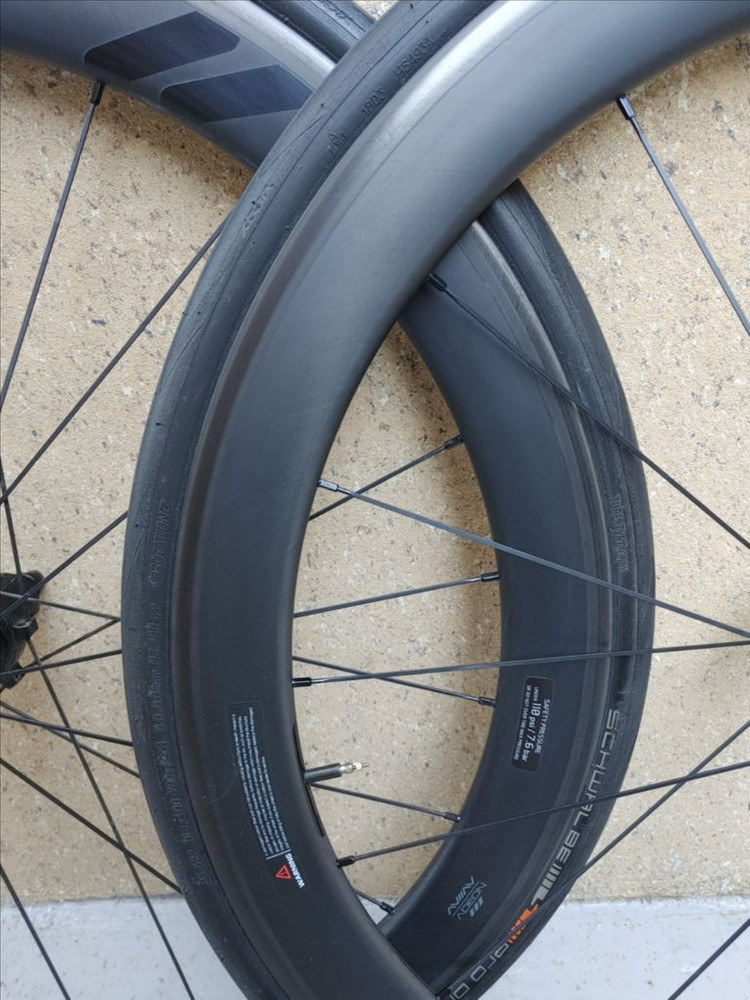 A급] 아비아브 아데온 튜블리스레디 카본 휠셋(림브) +카본패드 팝니다. (53만)--1