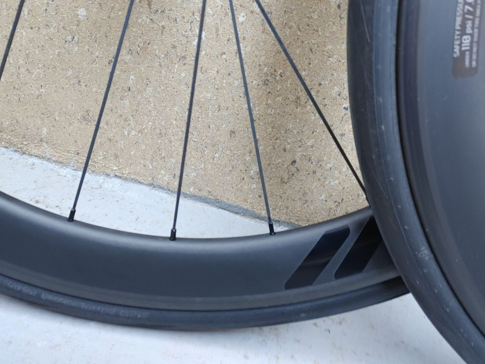 A급] 아비아브 아데온 튜블리스레디 카본 휠셋(림브) +카본패드 팝니다. (53만)--7