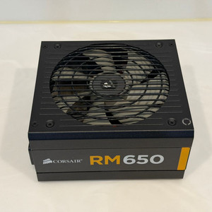 커세어 RM650 GOLD 풀모듈러 파워서플라이 판매합니다.