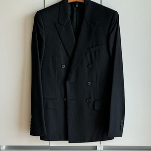 디올옴므 DIOR HOMME 정장 슈트 신사 정품 새상품 테일러링 맞춤 더블 기본 헌트맨 제냐 아르마니전체안감활용도
