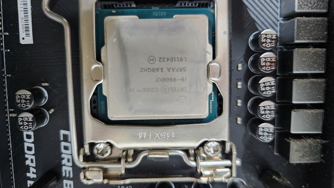 i9-9900KF + msi z390 gaming edge ac + EVGA 280 수냉 덤 이미지