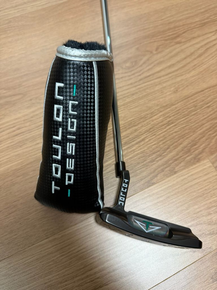 툴롱 게라지 메디슨 블랙 투어퍼터 34인치 판매합니다.--5