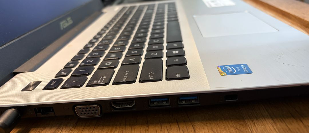 새 SSD 500GB장착한 ASUS노트북(15.6인치)+교체한 HDD 이미지