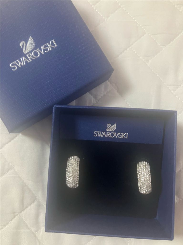 스와로브스키 귀걸이(새상품급)--2