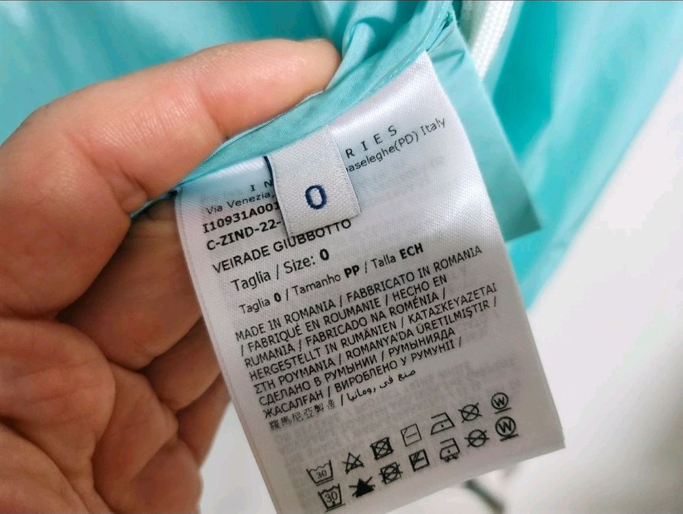 몽클레어 바람막이 후드점퍼--6