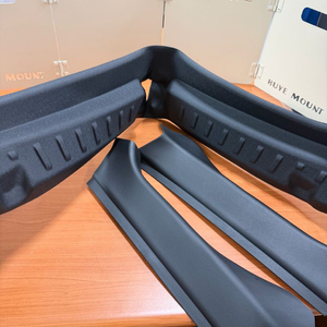 테슬라 모델Y TPE 문틈새 막이 새상품