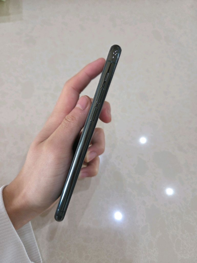 아이폰 11프로 256기가 미드나잇그린 이미지