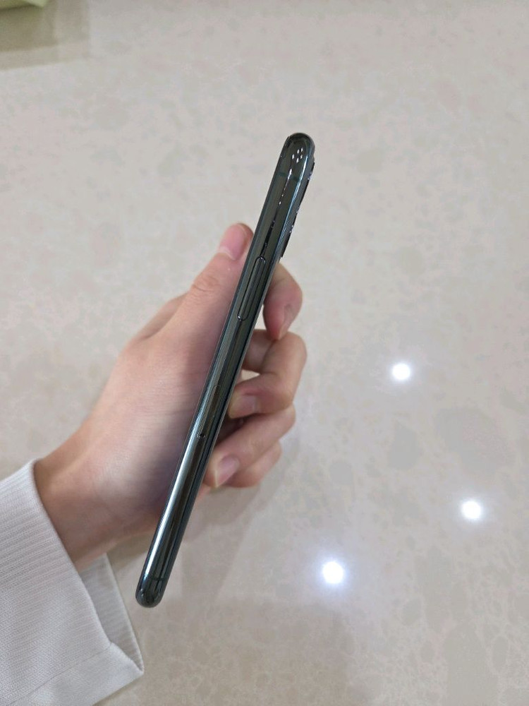 아이폰 11프로 256기가 미드나잇그린 이미지